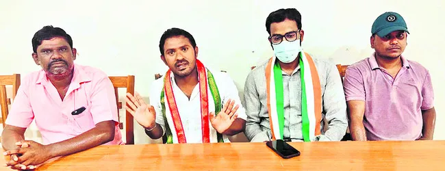 బీజేపీవి కక్ష సాధింపు చర్యలు 