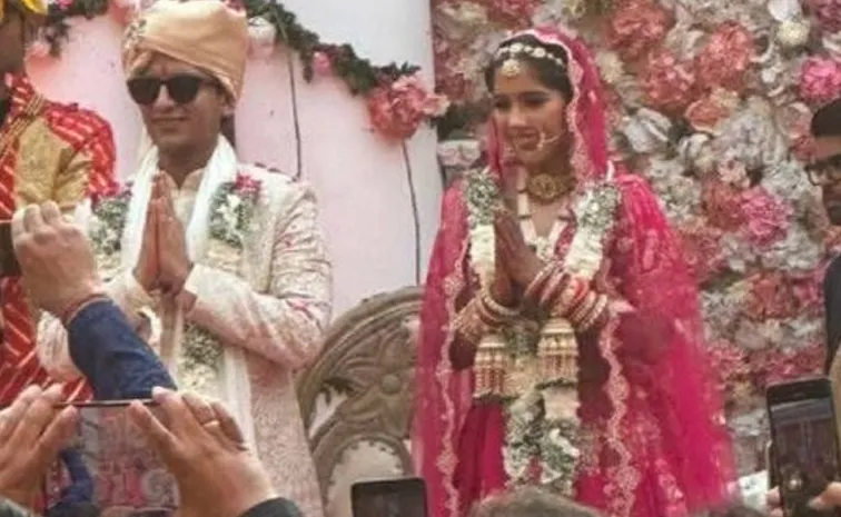 Former Delhi CM Arvind Kejriwal Daughter Harshita Ties Knot With Sambhav Jain