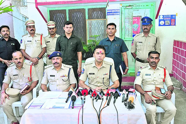 బెట్టింగ్‌పై ఉక్కుపాదం