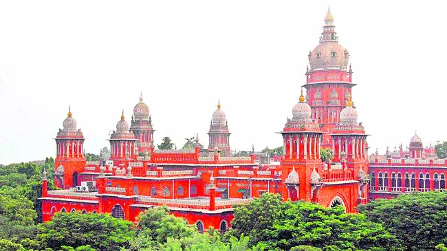 టాస్మాక్‌ స్కాంపై వాడివేడి వాదనలు