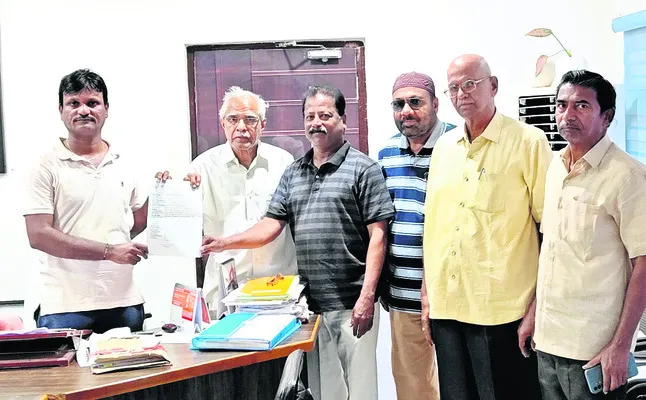 ఎల్‌ఆర్‌ఎస్‌ రాయితీ గడువు పెంచాలి 