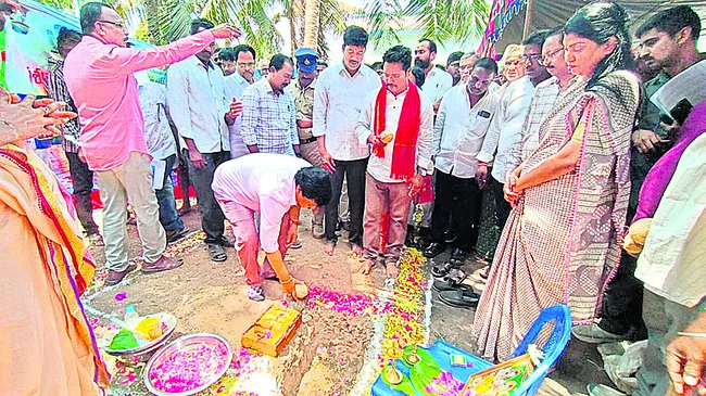 157 న