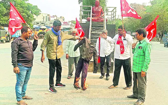 విద్యార్థులపై నిర్బంధం ఆపాలి 