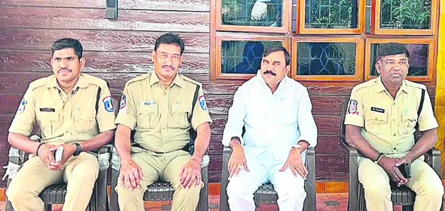 హెచ్‌సీయూ భూముల పరిరక్షణకు కృషి