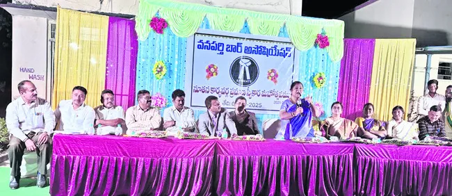 న్యాయవాద  వృత్తి పవిత్రమైంది 