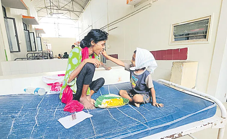 Heart Touching Four year old boy services to mother in Jagtial