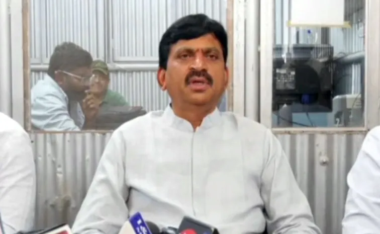 Ponguleti Srinivasa Reddy Key Comments On Slbc Tunnel Operation