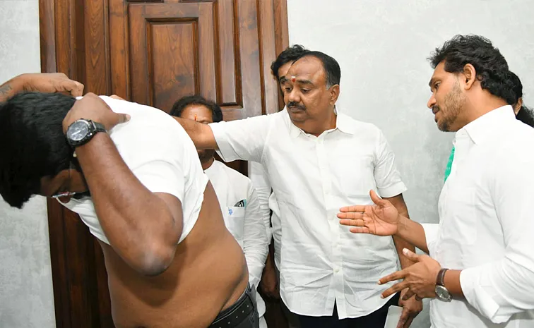 Chittoor 5th Division Ysrcp In Charge Muralidhar Reddy Meets Ys Jagan