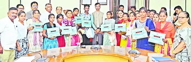 ఇంటర్లో హాస్టల్ విద్యార్థుల ప్రతిభ గర్వకారణం