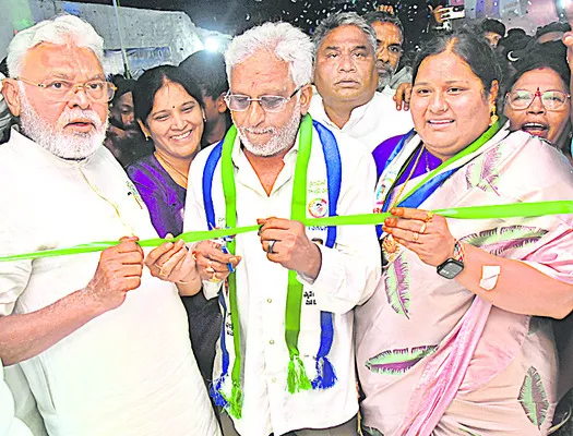 వైఎస్సార్‌ సీపీ నిరంతరం ప్రజాపక్షం 