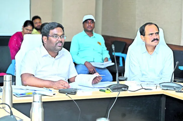 లక్ష్యానికి అనుగుణంగా ధాన్యం సేకరణ ప్రక్రియ 