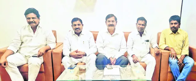 ఉమ్మడి జిల్లా రైతులు తరలిరావాలి