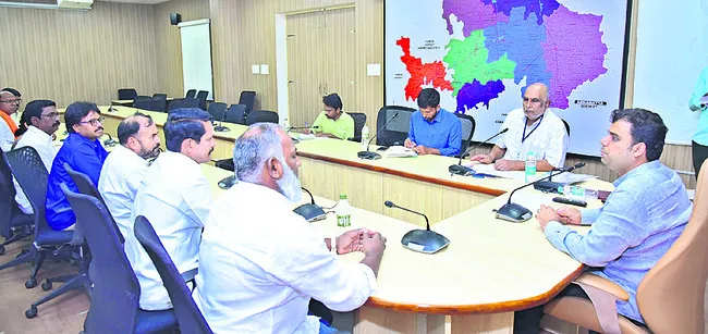 తప్పుల్లేని ఓటరు జాబితాకు సహకరించాలి 