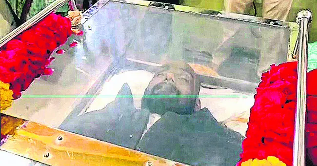 వెంకటగిరికి చేరిన రవితేజ పార్థివదేహం