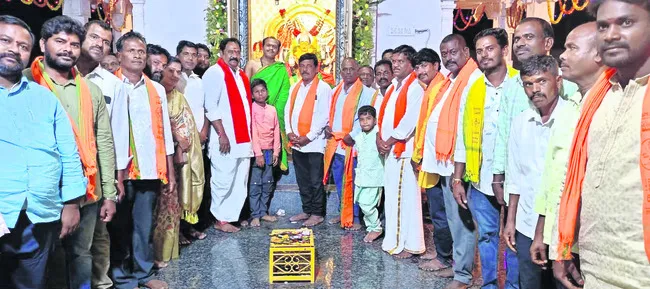 పెద్దమ్మా.. చల్లంగ చూడమ్మా..