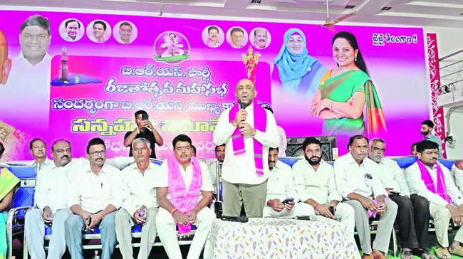 కక్ష సాధింపు చర్యలు మానుకోవాలి