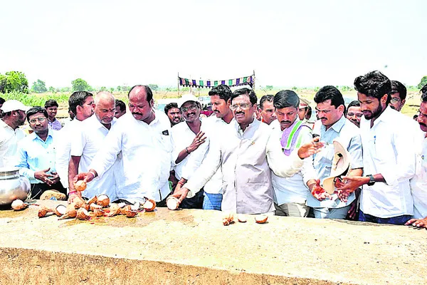 సాగునీటికి ప్రభుత్వం ప్రాధాన్యం
