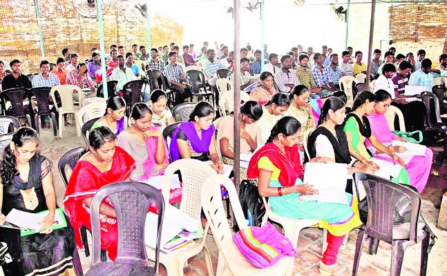 ఎట్టకేలకు డీఎస్సీ నోటిఫికేషన్‌ విడుదల 