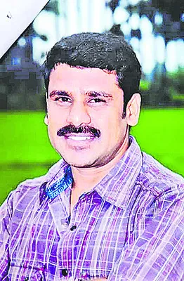 గోదావరిలో మృతదేహం లభ్యం 