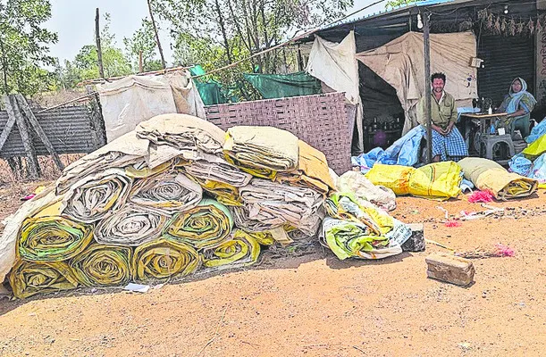 సబ్సిడీ టార్పాలిన్లు ఏవీ?