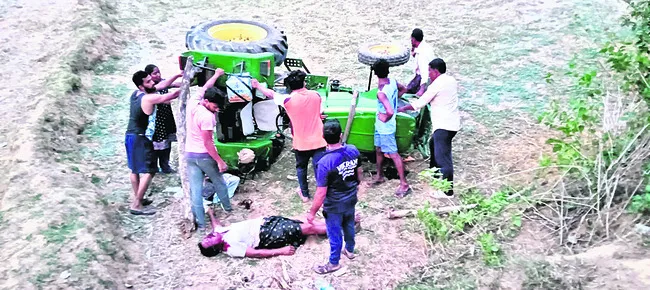 విద్యార్థి మృతిపై కేసు నమోదు
