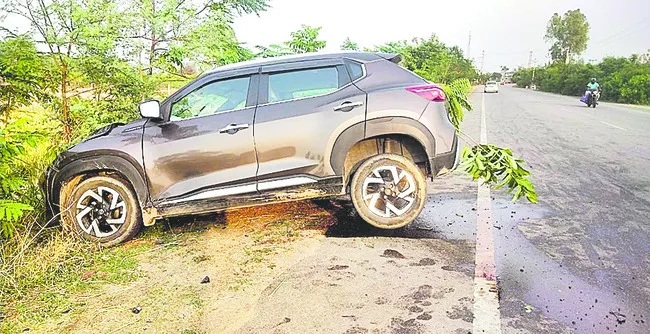 తాళం వేసిన ఇంట్లో చోరీ