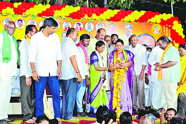 ఏఎంసీ చైర్పర్సన్ ప్రమాణస్వీకారోత్సవం