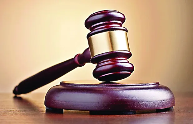 విద్యుత్‌ షాక్‌కు గురై.. విద్యుత్‌ షాక్‌కు గురై ఓ వ్యక్