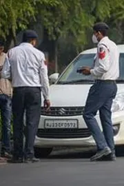 Vehicles In Delhi That Dont Display Colour Coded Fuel Stickers To Be Penalised4