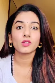 Anchor Vishnu Priya Bhimeneni Recalls Childhood Memories7