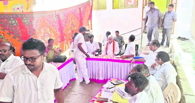 ముగిసిన ఆలయ భూమి కౌలు వేలం 