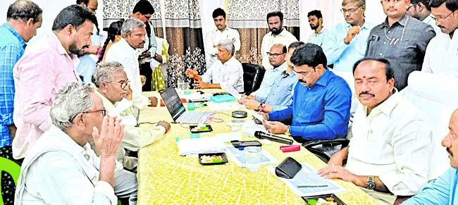 ప్రజా సమస్యల పరిష్కారానికి తక్షణ చర్యలు 