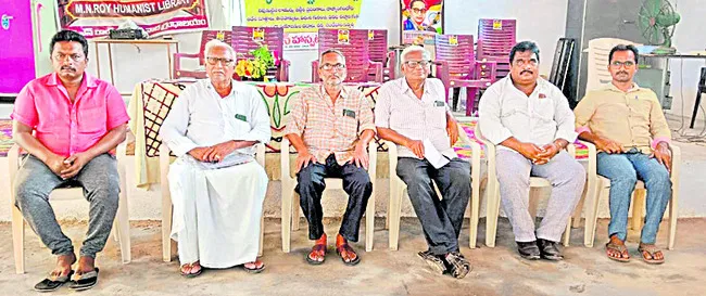 ఆదివాసీలపై దాడులను ఆపేయాలి 