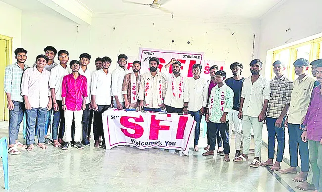మహాసభలను జయప్రదం చేయండి 