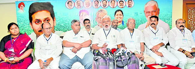  ● వైఎస్సార్‌ సీపీ జిల్లా అధ్యక్షులు అంబటి రాంబాబు ధ్వజ