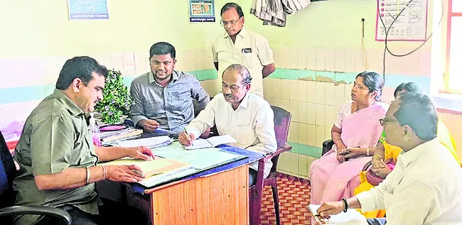 వడదెబ్బపై అవగాహన కల్పించాలి