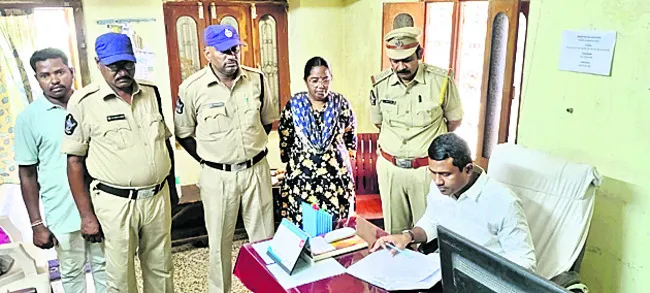 110 గ్రామాల్లో నాటుసారా ప్రభావం 