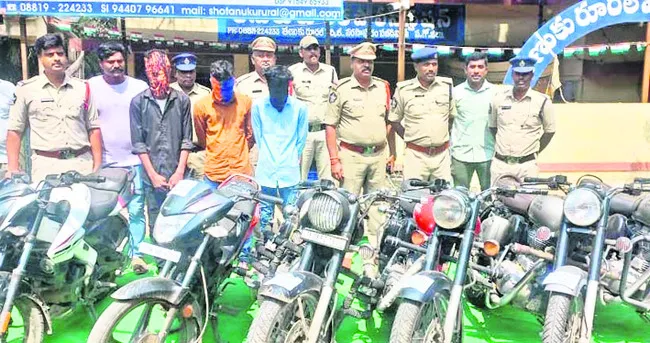 బుల్లెట్టు.. వీరి టార్గెట్టు 