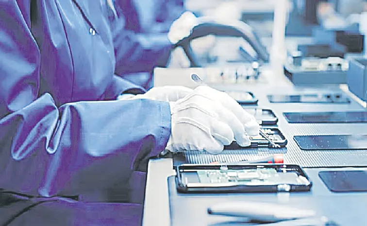 Smartphones, PC assembly lines may queue up for India
