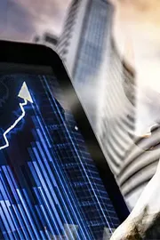 Stock Market April 22nd 2025 Sensex rises for 6th day in a row Nifty at5