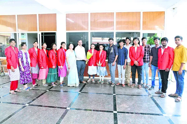 స్టెమ్‌స్పార్క్‌..  అత్యుత్తమం
