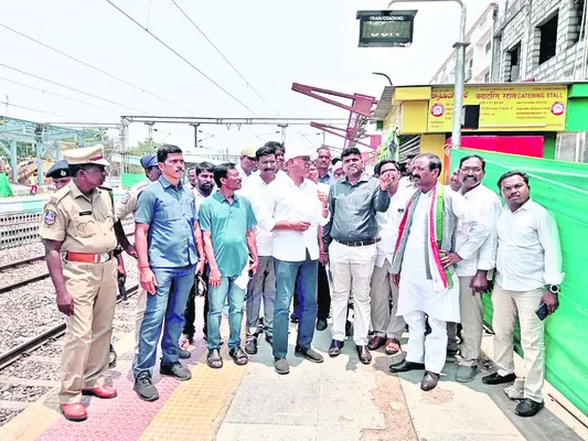 రైల్వేస్టేషన్‌ ఆధునికీకరణ పనుల్లో వేగం
