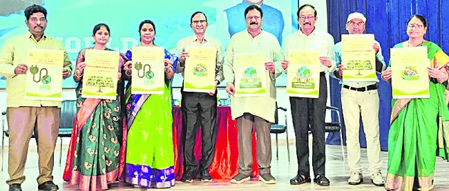 అందరి కృషితోనే భూ పరిరక్షణ సాధ్యం