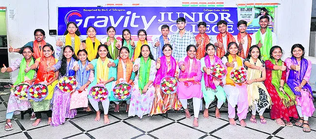 గ్రావిటీ కళాశాల విజయఢంకా 