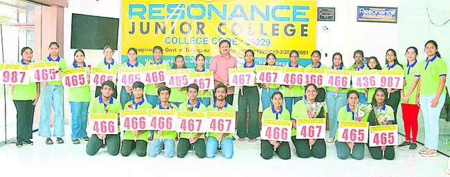 సత్తాచాటిన ‘రెసోనెన్స్’ విద్యార్థులు