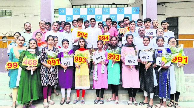 ‘ఎస్ఆర్’ ప్రభంజనం
