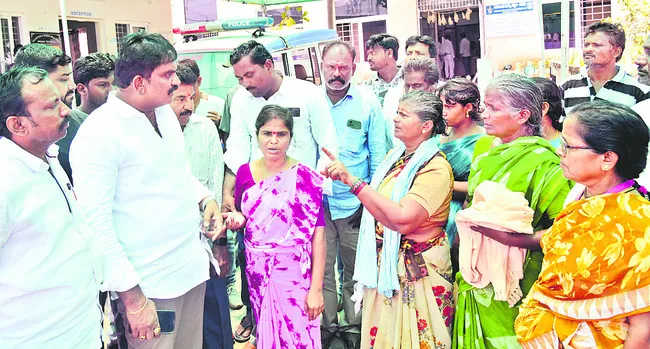 తప్పుడు కేసులు బనాయిస్తే ఊరుకోం