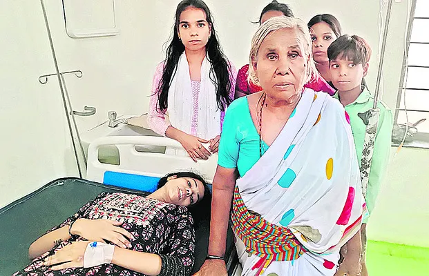 దళిత కుటుంబంపై టీడీపీ నేత దాడి 