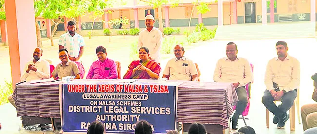 చట్టాలపై అవగాహన పెంచుకోవాలి