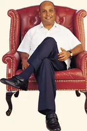 How much wealth did Dhirubhai Ambani left behind for Mukesh Ambani and Anil Ambani5